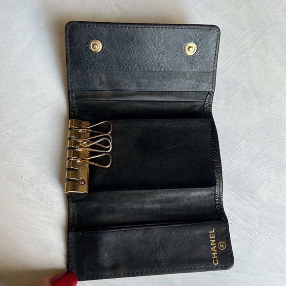 Auth. CHANEL Black Caviar Leather Six Key Holder Case Mini Wallet Case VTG - Picture 6 of 16